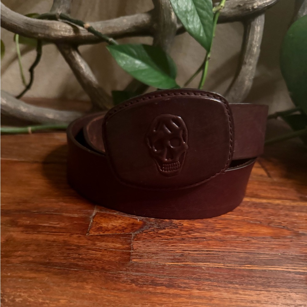 Alexander McQueen Skull Embossed Leather Belt - Picture 3 of 6